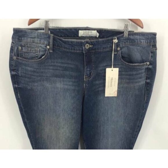 TORRID Jeans 22W Blue Darkwash Denim Skinny Embroidery Stretch New 6874 - Picture 2 of 7